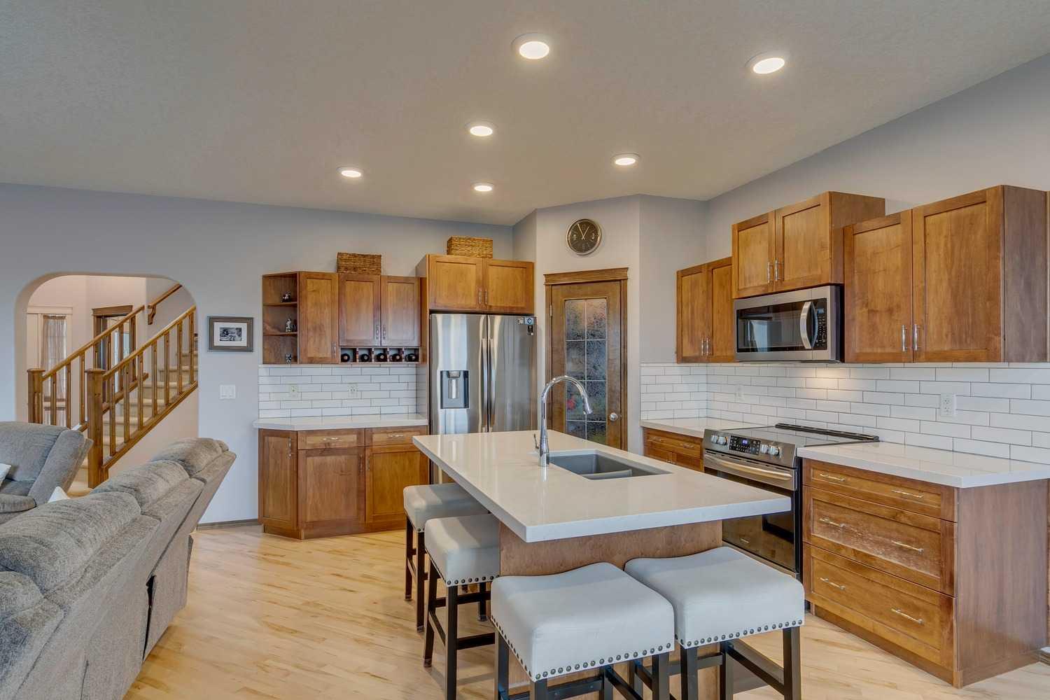 100 Royal Oak Terrace NW