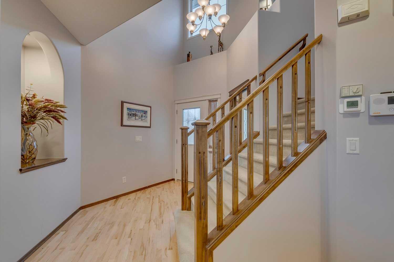 100 Royal Oak Terrace NW