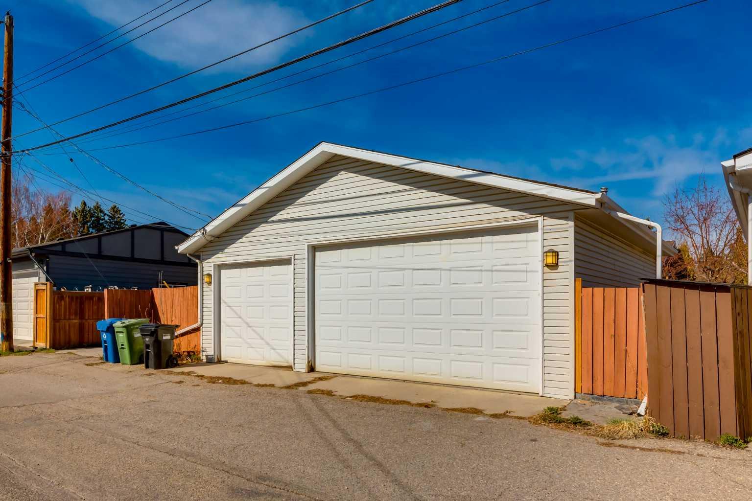 367 Acadia Drive SE