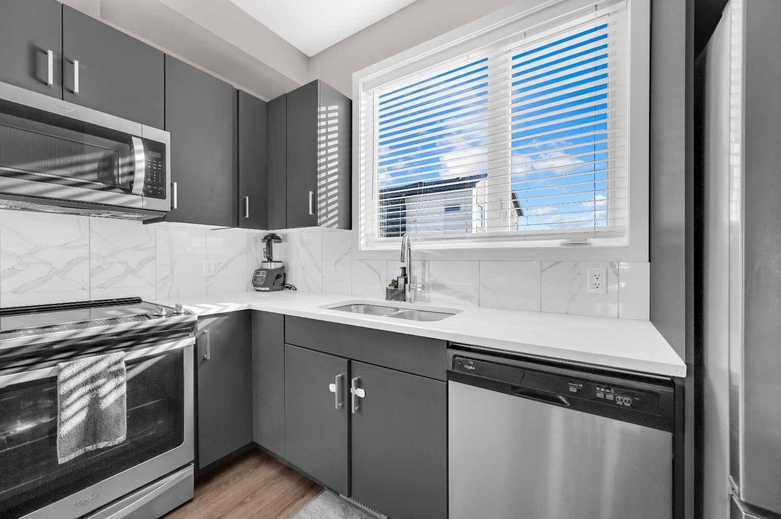 301 Redstone Boulevard NE 136