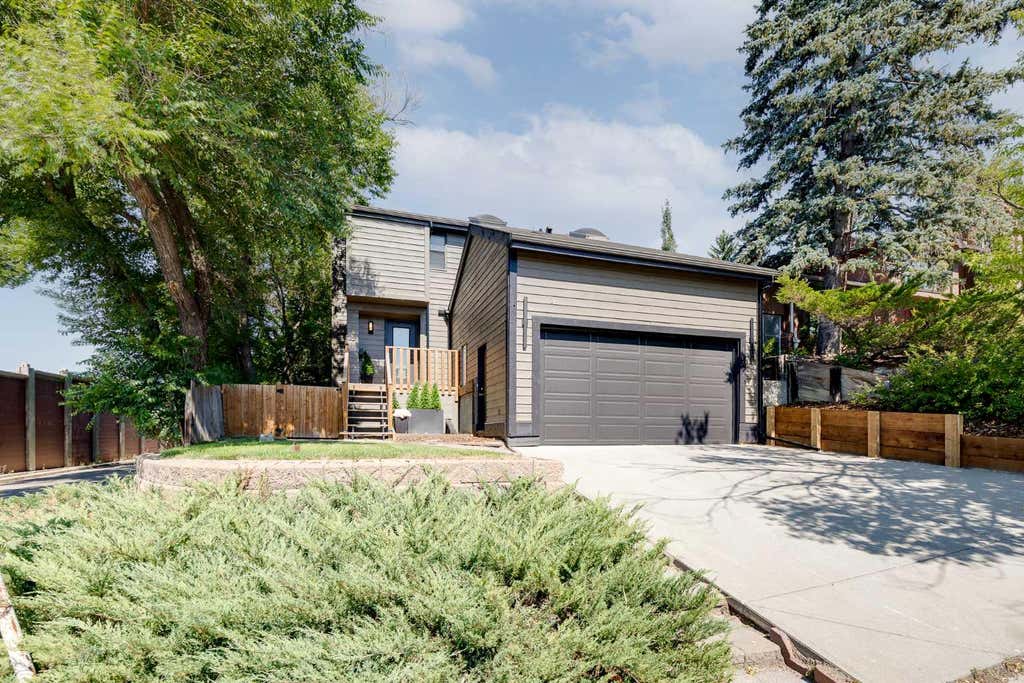 Photo of 2416 14 Avenue NW, Calgary, AB T2N 1M8 (MLS # A2334011)