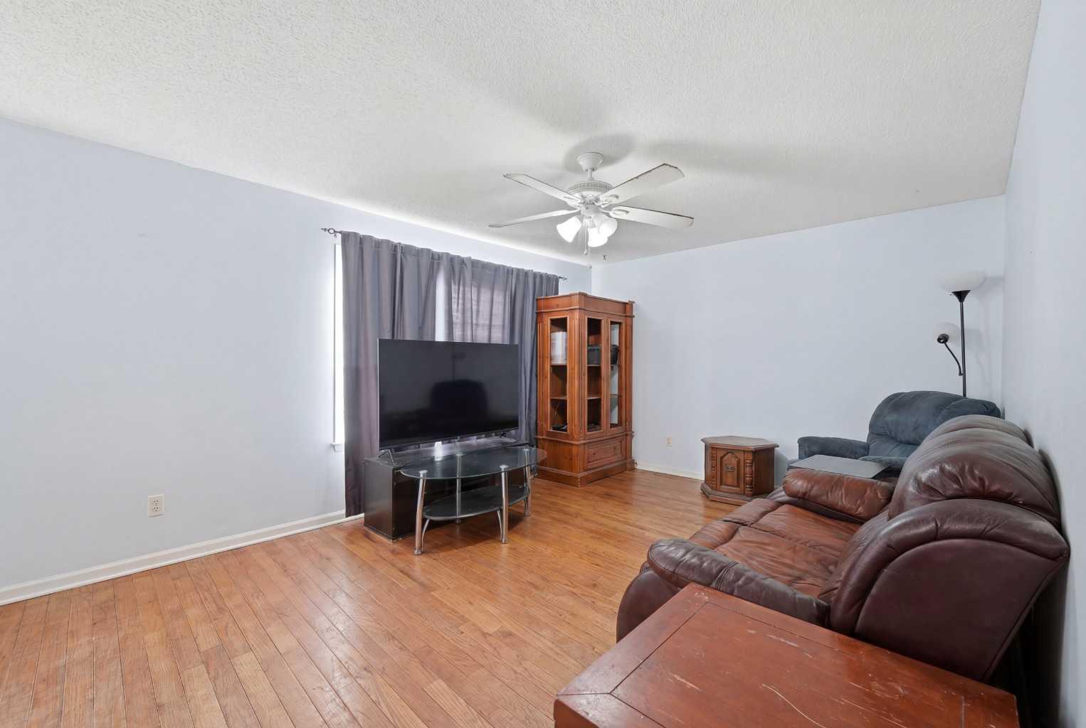 128 Ridgegate Way SW