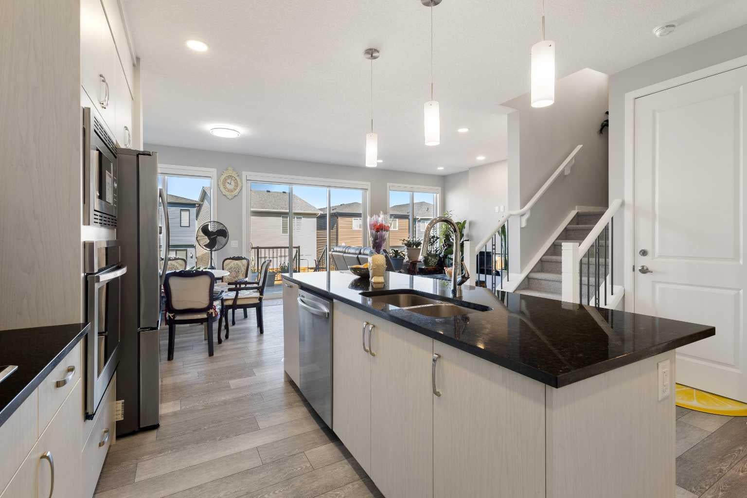 35 Lucas Passage NW
