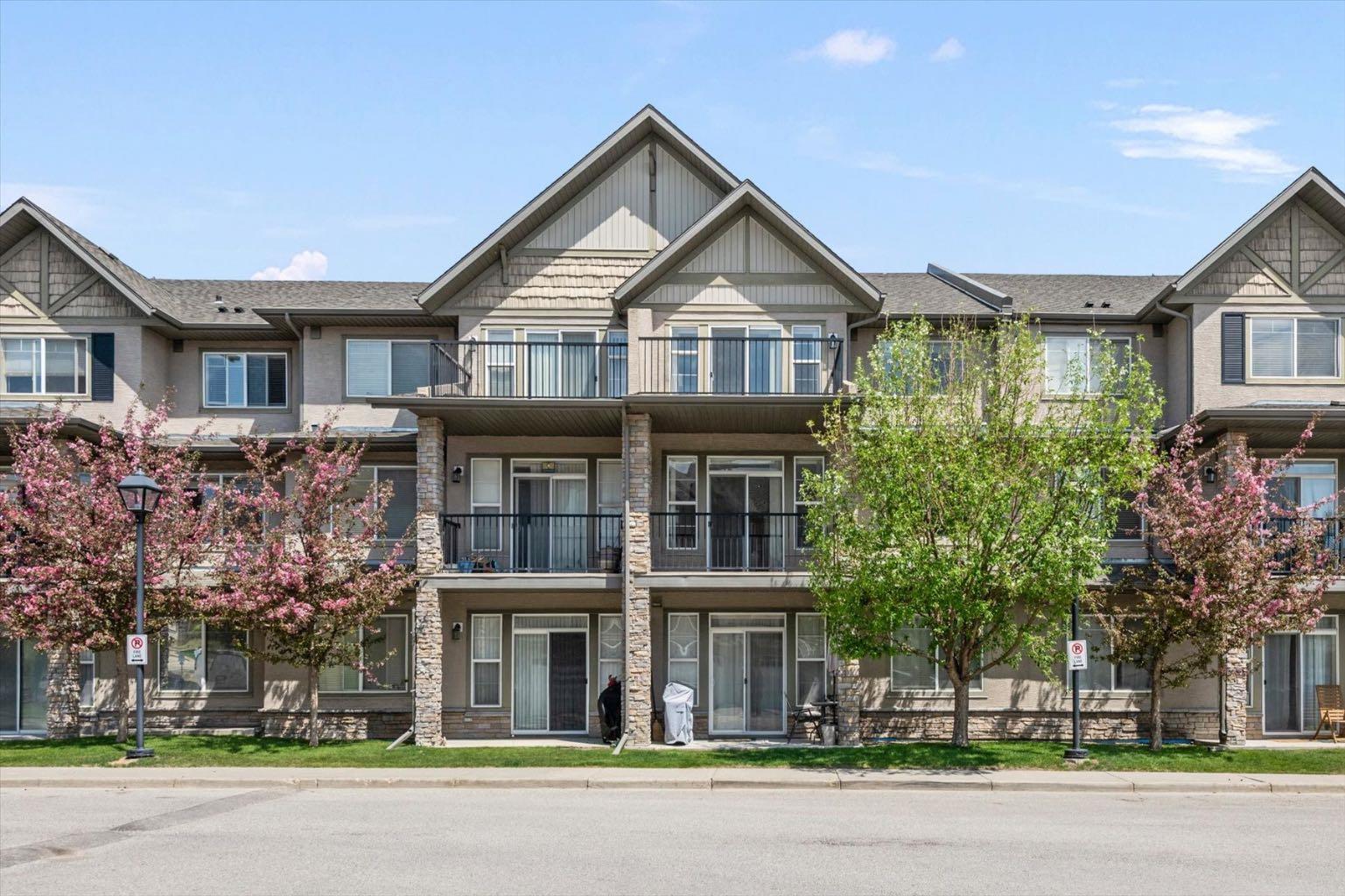 211 Aspen Stone Boulevard SW 1210