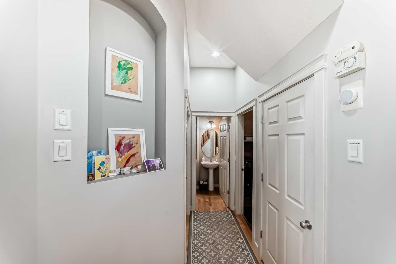 198 Brightonstone Bay SE