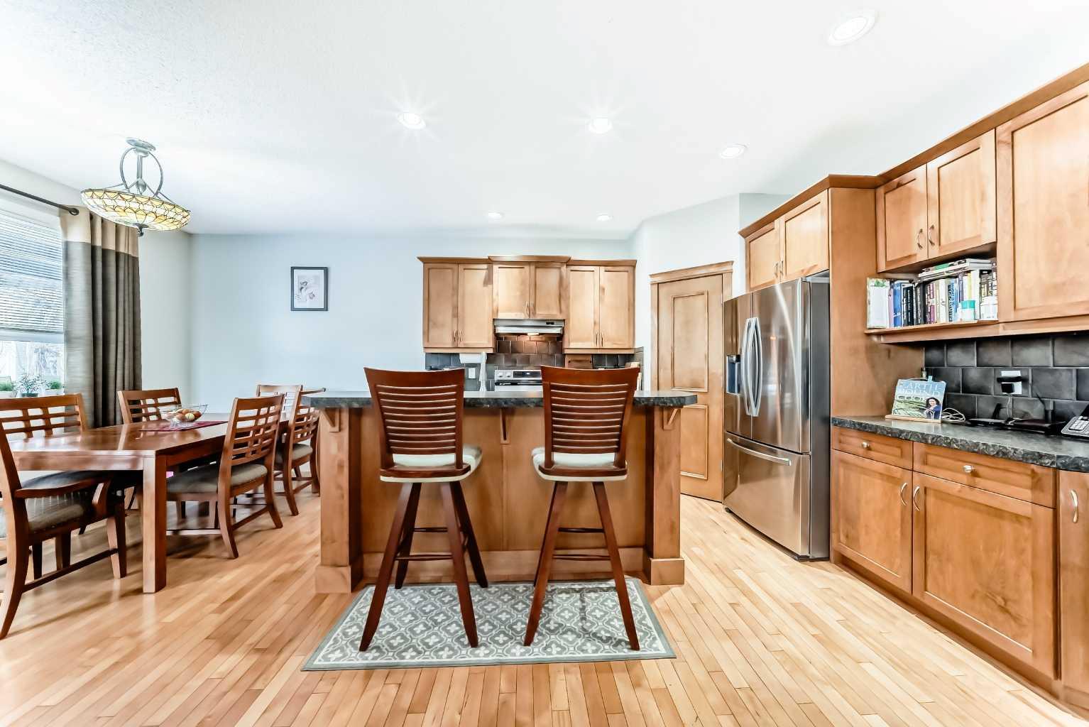 198 Brightonstone Bay SE