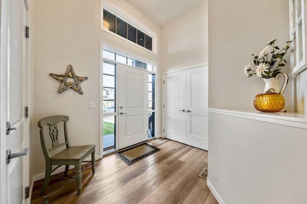 529 Montana Bay SE