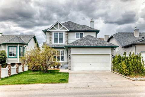 Photo of 12634 Coventry Hills Way NE, Calgary, AB T3K 4R8 (MLS # A2313841)