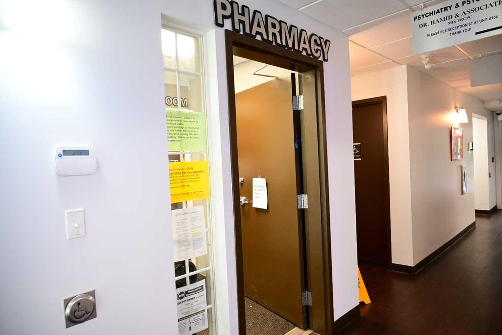 Photo of 6108 Bowness Road NW, Calgary, AB T3B 0E1 (MLS # A2086117)