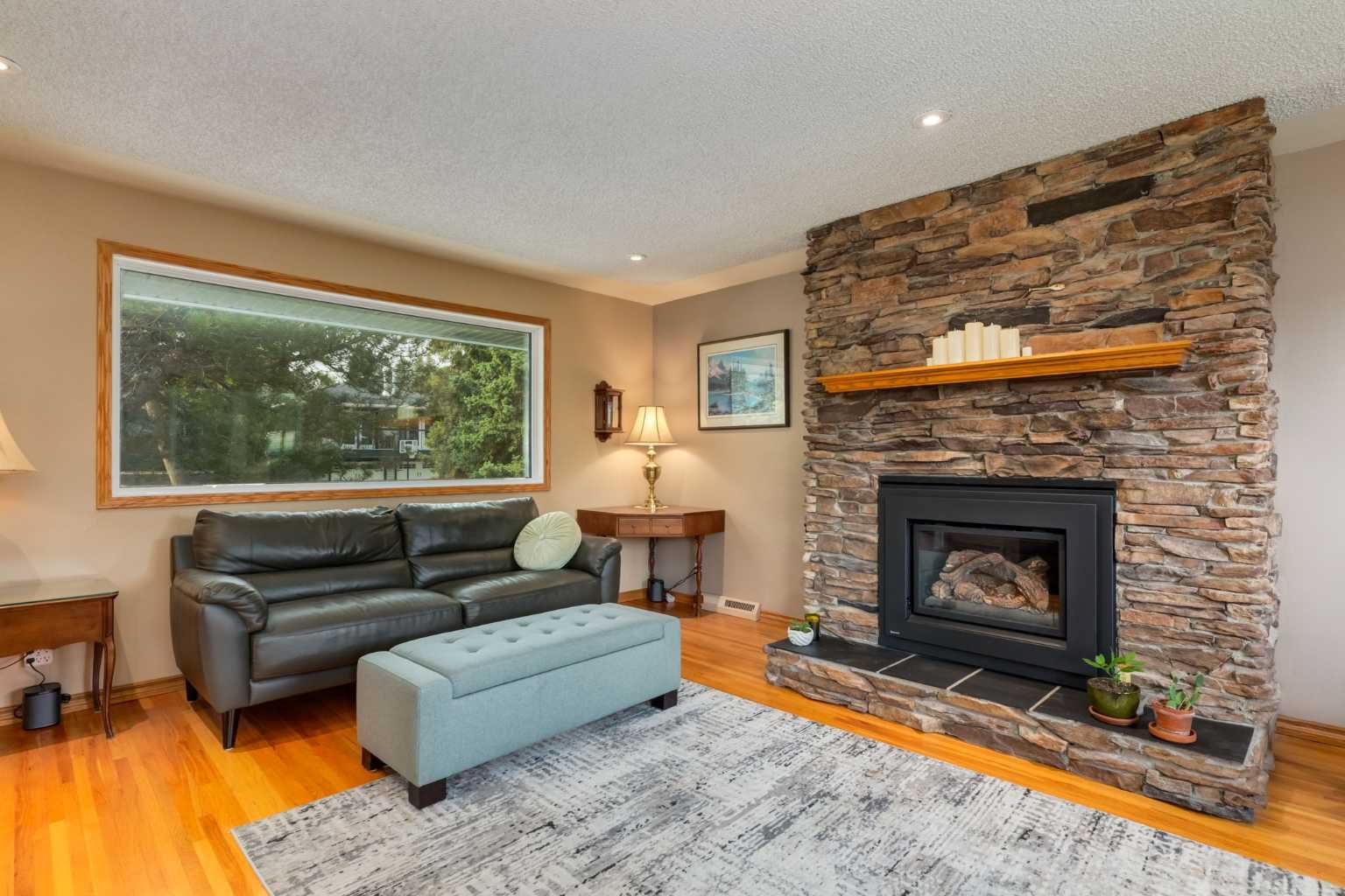 48 Chancellor Way NW