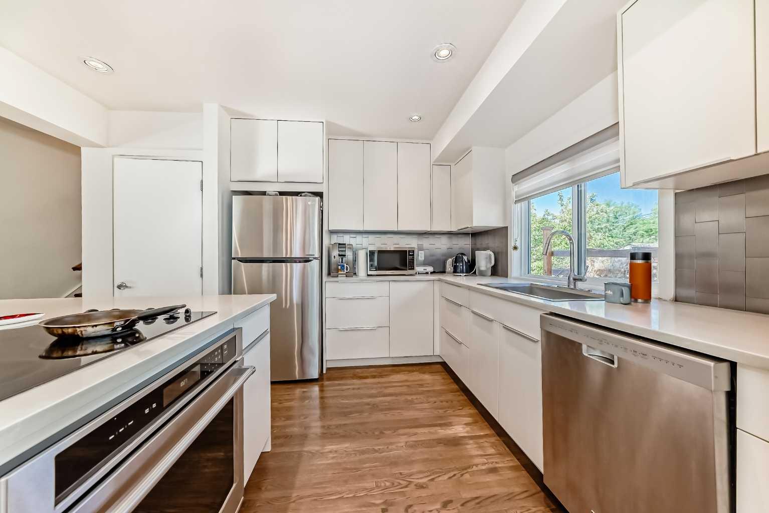 36 Hooke Road SW