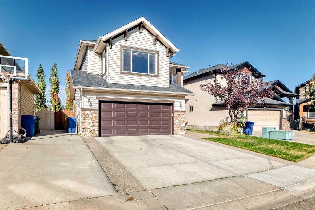 Photo of 136 ASPENMERE Close, Chestermere, AB T1X 0C3 (MLS # A2262363)