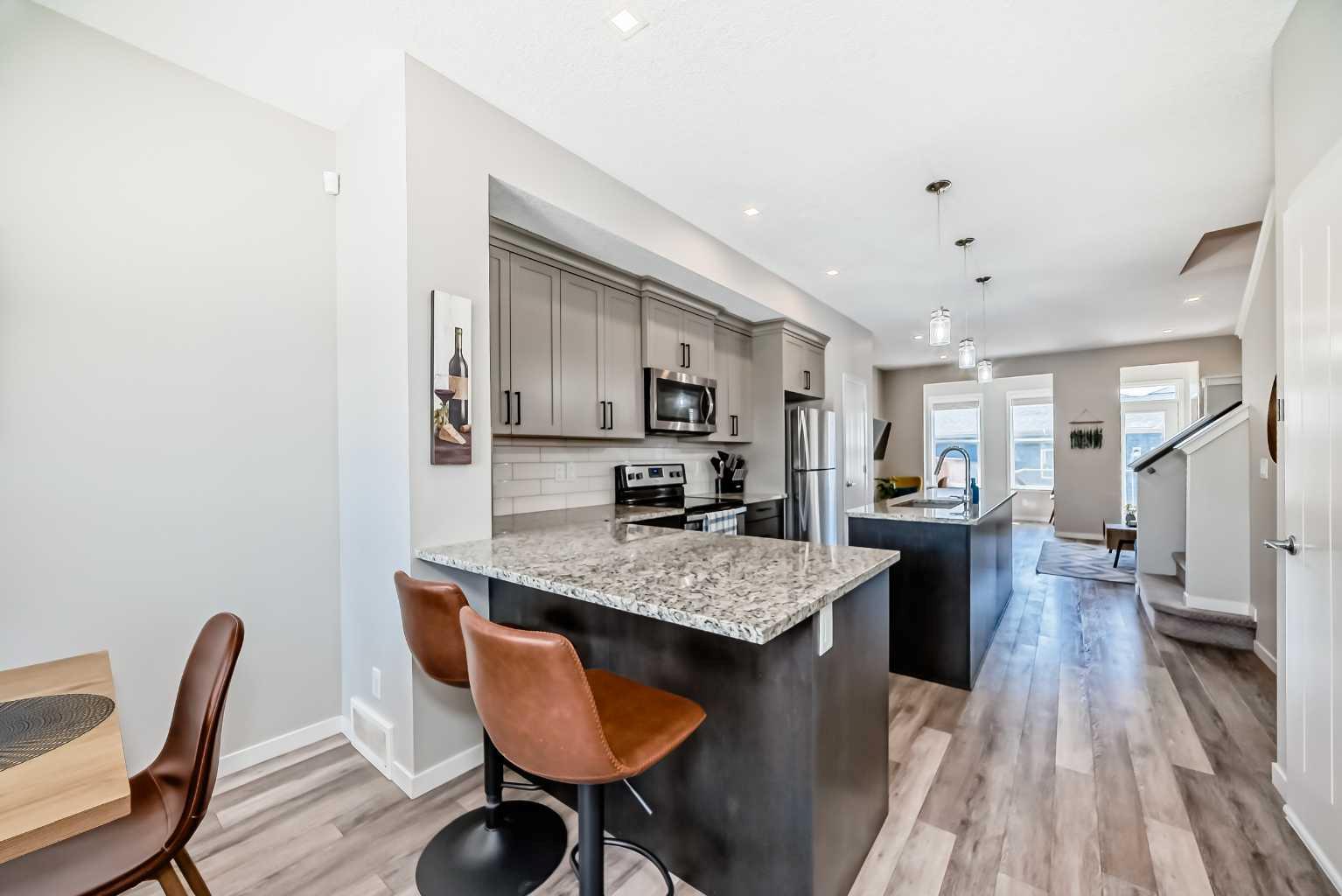 131 & 135 Cornerstone Avenue NE