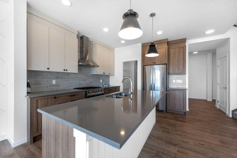 137 clearwater Terrace Chestermere AB T1X 3A7