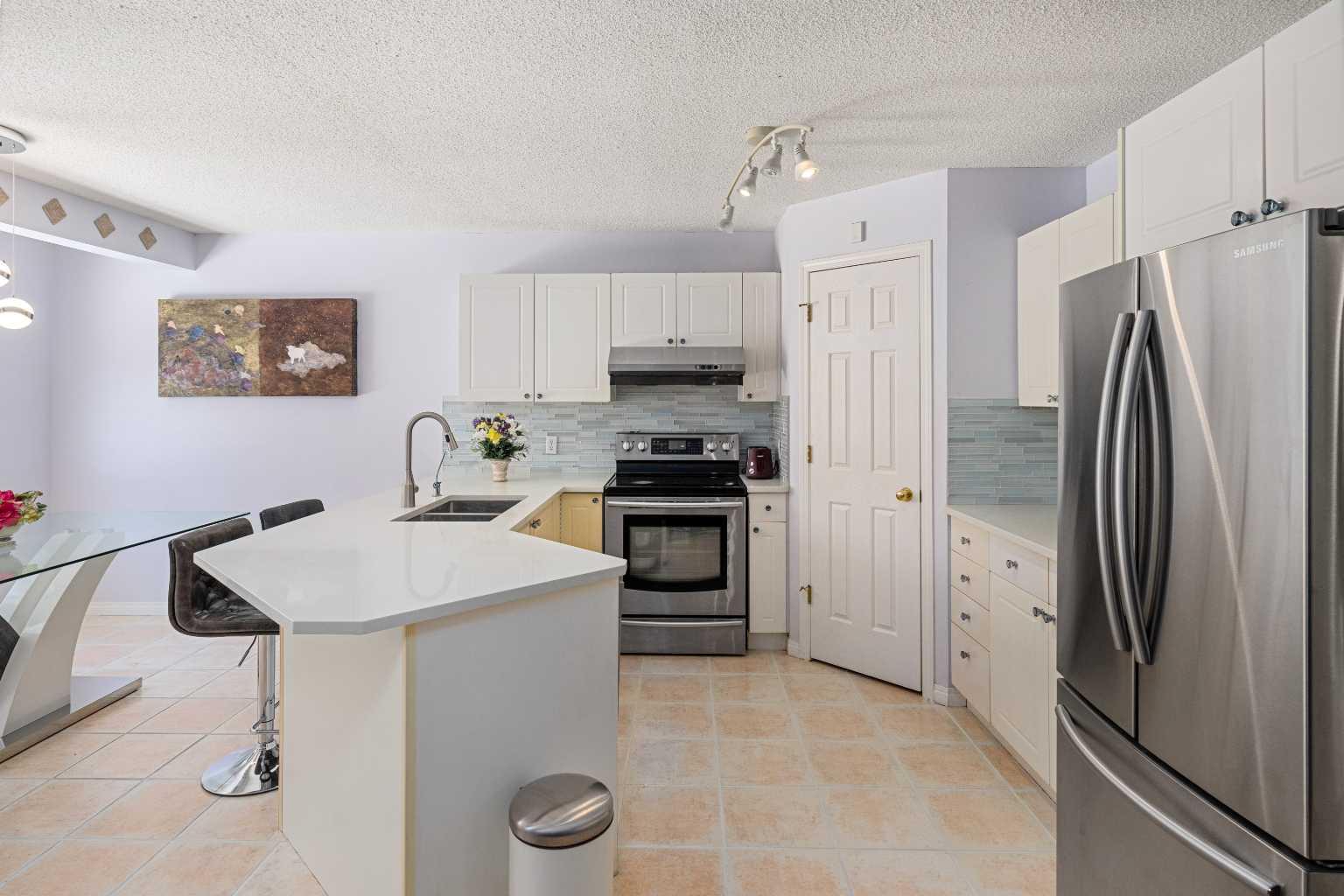 271 Citadel Meadow Grove NW