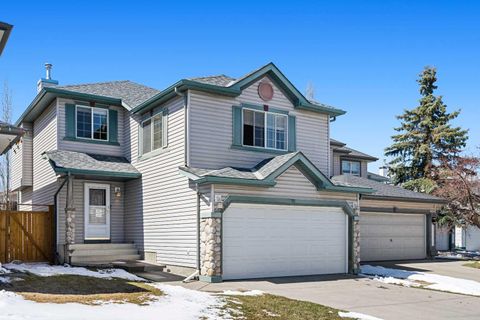 Photo of 271 Citadel Meadow Grove NW, Calgary, AB T3G 4K7 (MLS # A2306113)