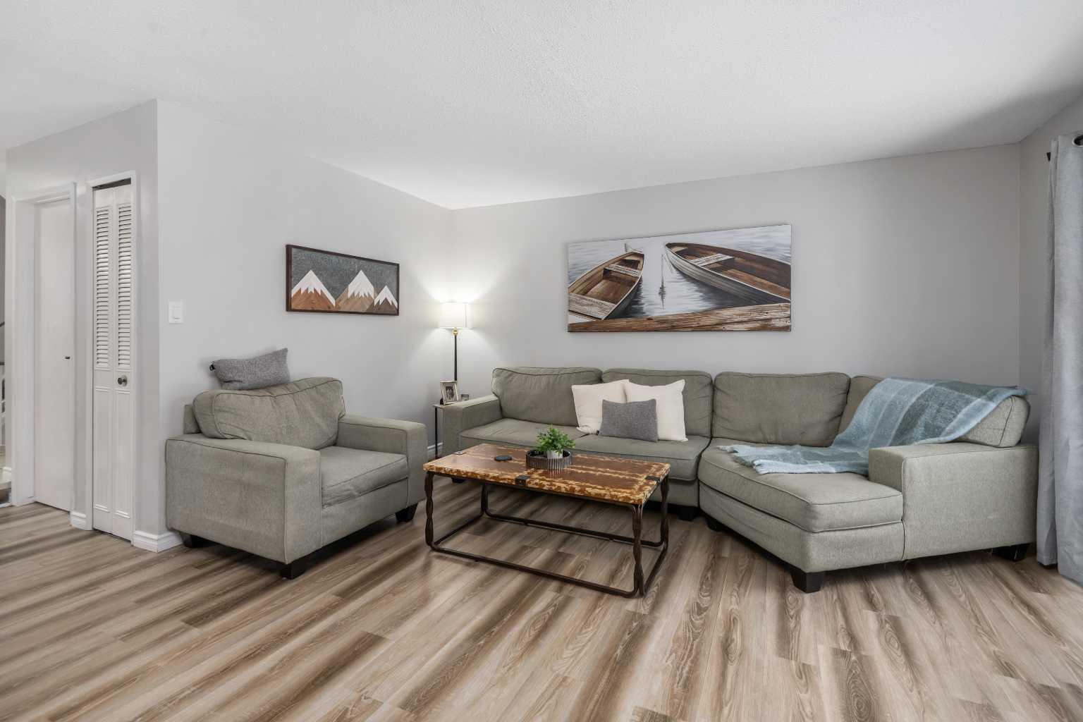 2210 Oakmoor Drive SW 11