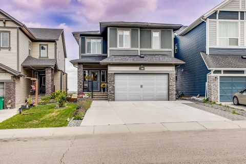 247 Hillcrest Heights SW Airdrie AB T4B 3Z2