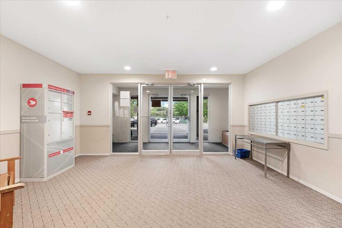 3000 Citadel Meadow Point NW 213