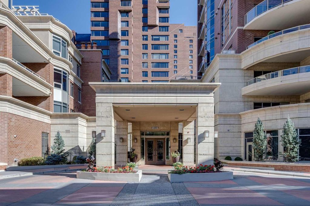 Photo of 600 Princeton Way SW #702, Calgary, AB T2P 5N4 (MLS # A2289916)