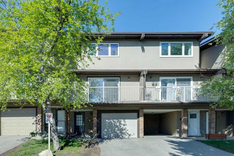 Photo of 1055 72 Avenue NW #72, Calgary, AB T2K 5S4 (MLS # A2312049)