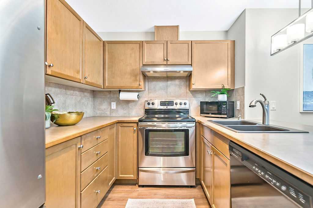 92 Crystal Shores Road 2313