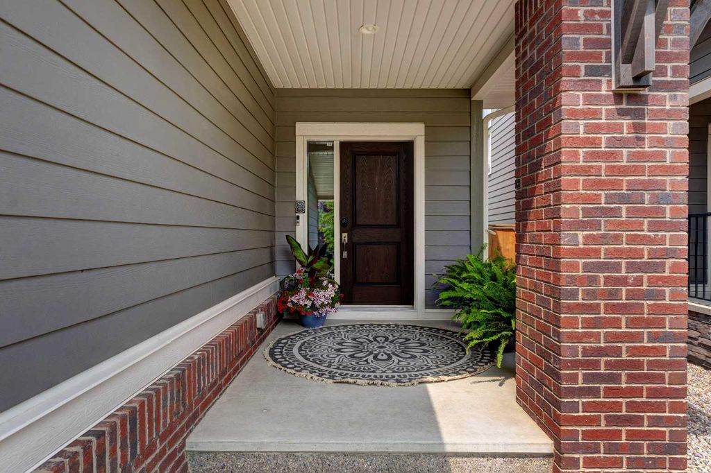 Photo of 19 Cranbrook Crescent SE, Calgary, AB T3M 2C3 (MLS # A2292103)