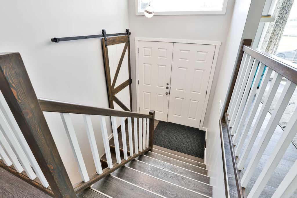 Photo of 1019 Glacier Drive S, Lethbridge, AB T1K 3N3 (MLS # A2328372)