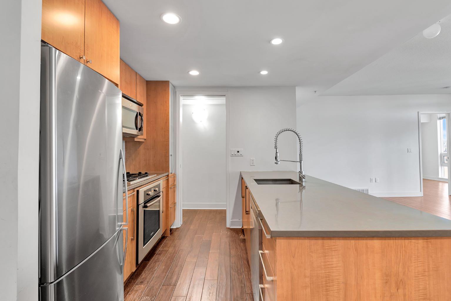 1118 12 Avenue SW 901