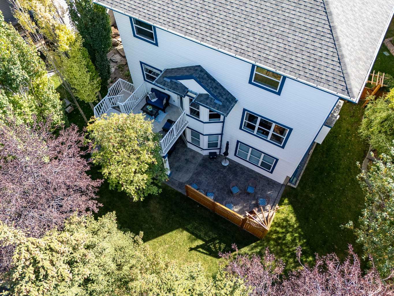 100 Coopers Heights SW