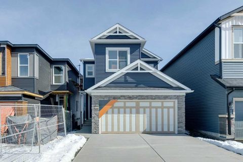 Photo of 38 Annette Green NW, Calgary, AB T3R 2B5 (MLS # A2299709)