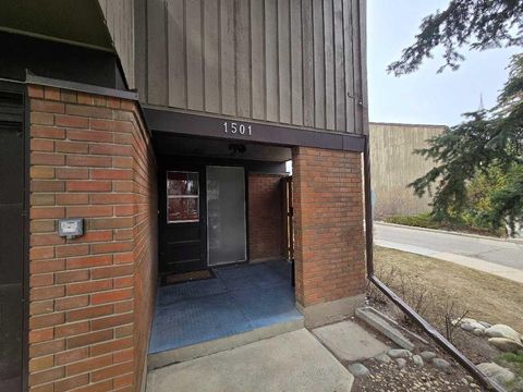 Photo of 9803 24 Street SW #1501, Calgary, AB T2V 1S5 (MLS # A2306537)