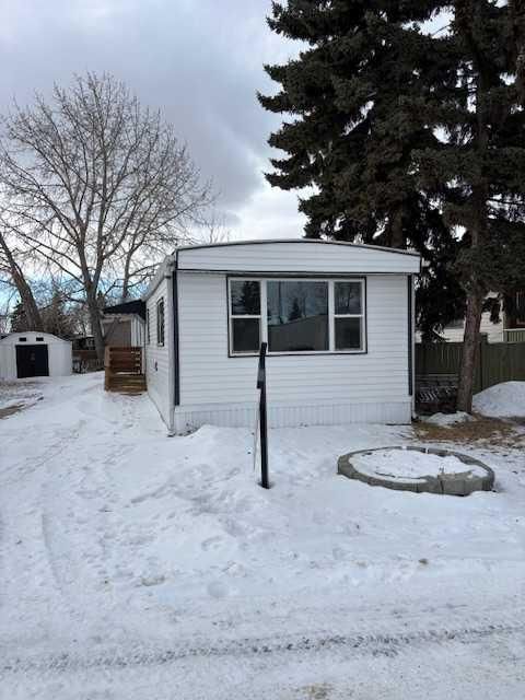 6724 17 Avenue SE 142 Calgary AB T2A 0W5