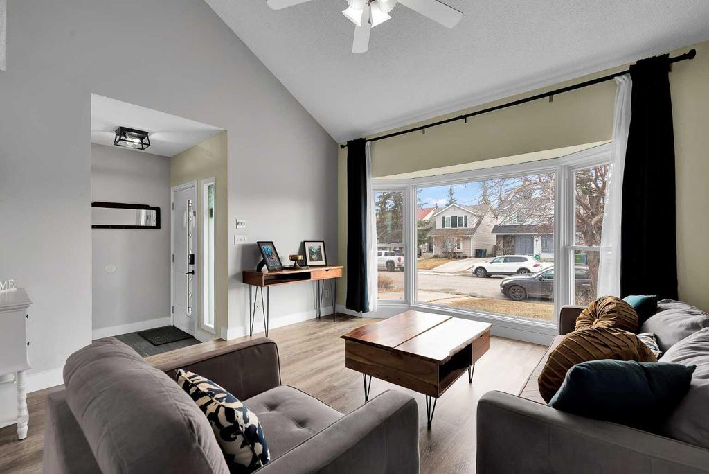 Photo of 44 Strathclair Rise SW, Calgary, AB T3H 1G4 (MLS # A2300232)