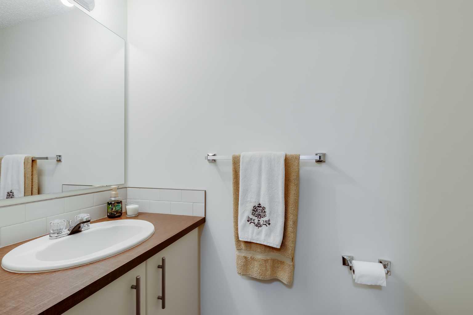 2445 Kingsland Road SE 704