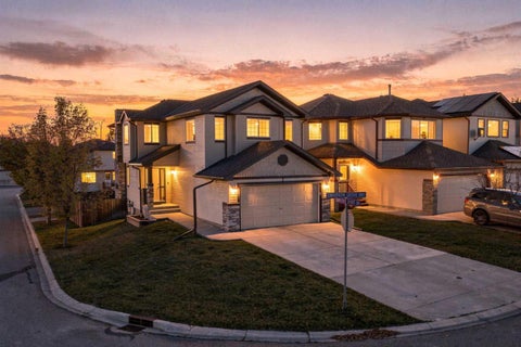 Photo of 2 Cimarron Grove Bay, Okotoks, AB T1S 2H3 (MLS # A2348819)