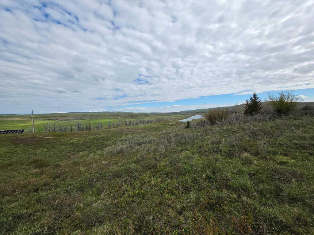 Photo of 1 Paradise Drive, Rural Cardston County, AB T0K 2M0 (MLS # A2313507)