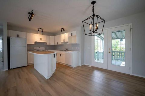 269 Strathford Crescent Strathmore AB T1P 1N9