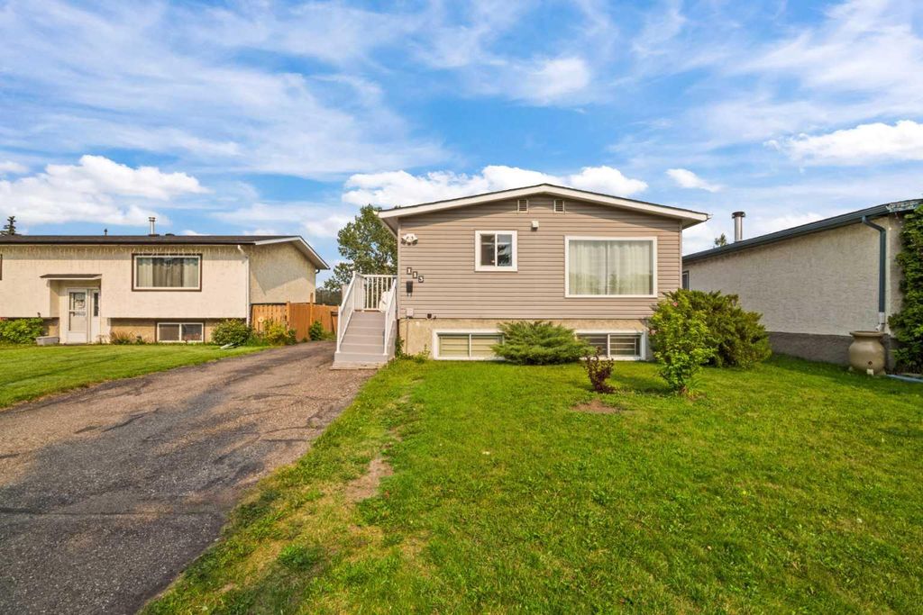 Photo of 113 Spring Haven Court SE, Airdrie, AB T4A 1J9 (MLS # A2331800)