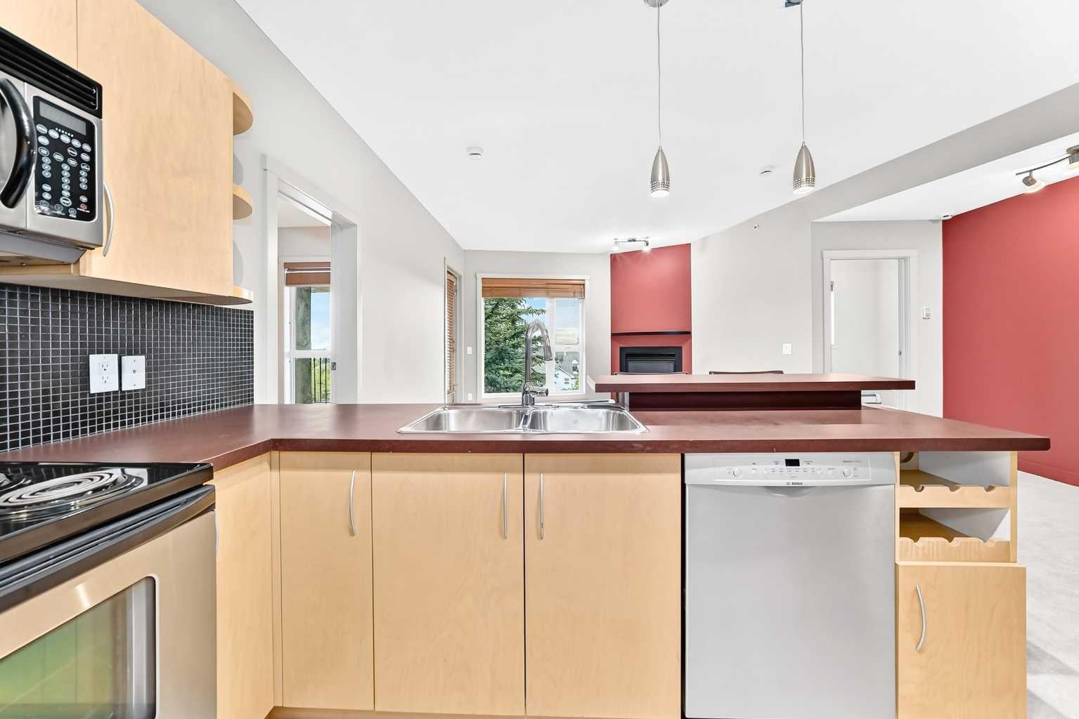 69 Springborough Court SW 306