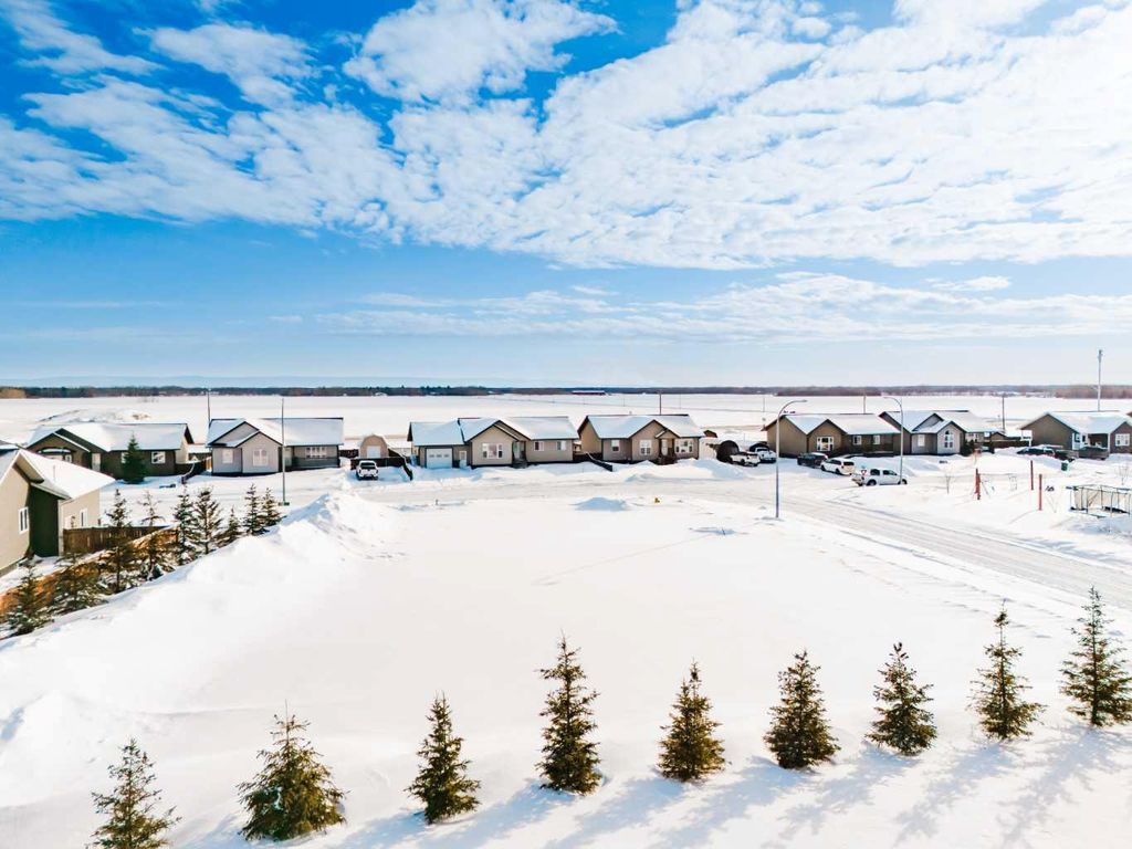 Photo of 9501 111 Street, La Crete, AB T0H 2H0 (MLS # A2294513)