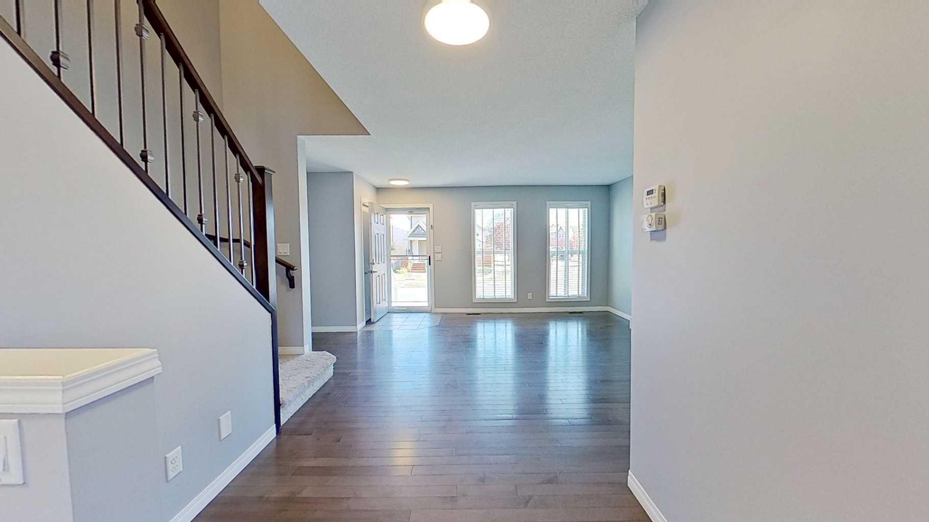 63 Elgin Meadows Park SE