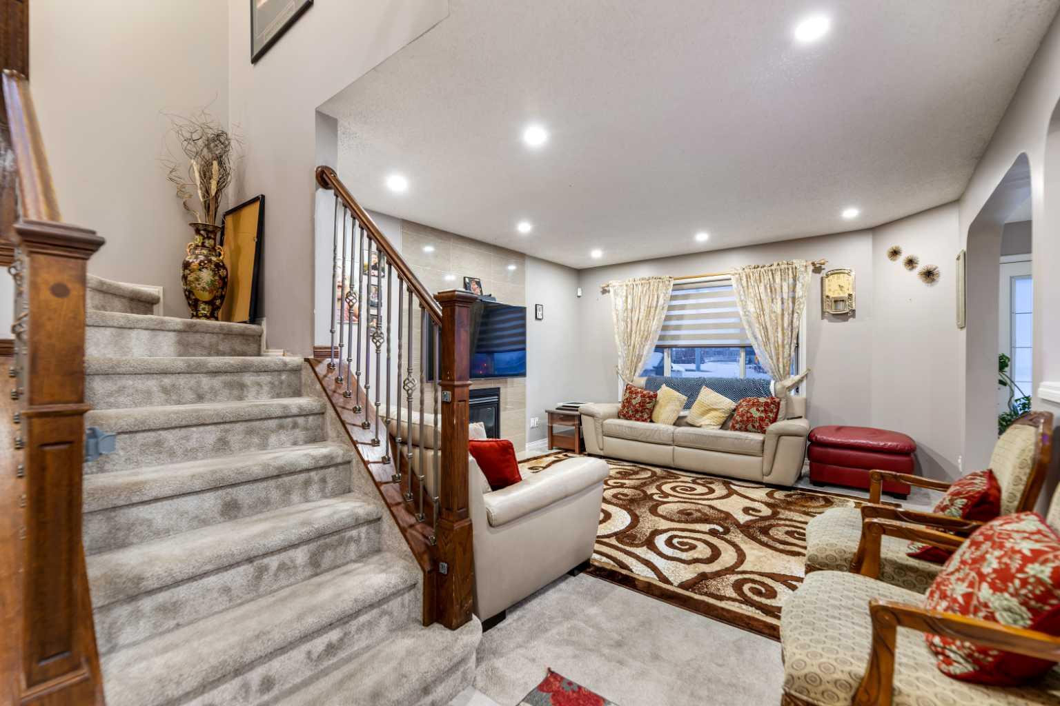 57 Saddlemead Road NE