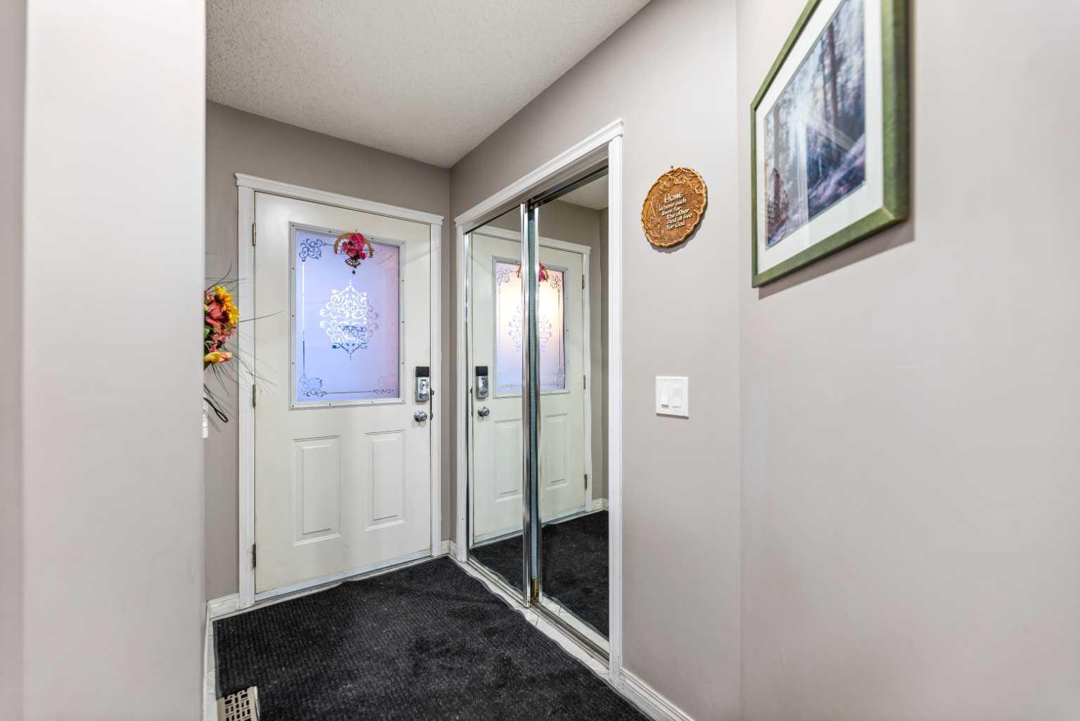 57 Saddlemead Road NE