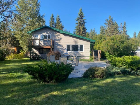 Photo of 987 1 Avenue NE, Sundre, AB T0M 1X0 (MLS # A2344461)