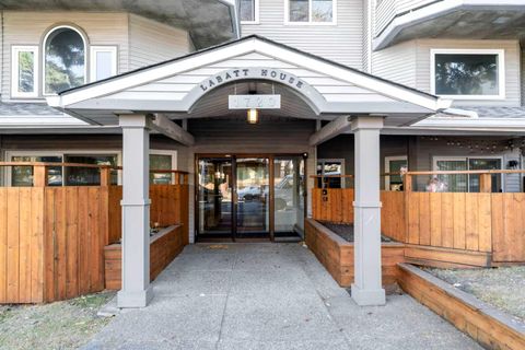 Property photo of 1720 13 Street Sw 306, Calgary, AB T2t 3p4