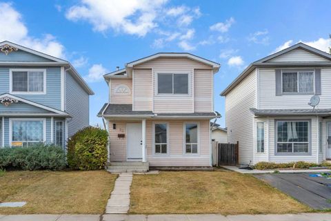 25 San Diego Way NE Calgary AB T1Y 7A4