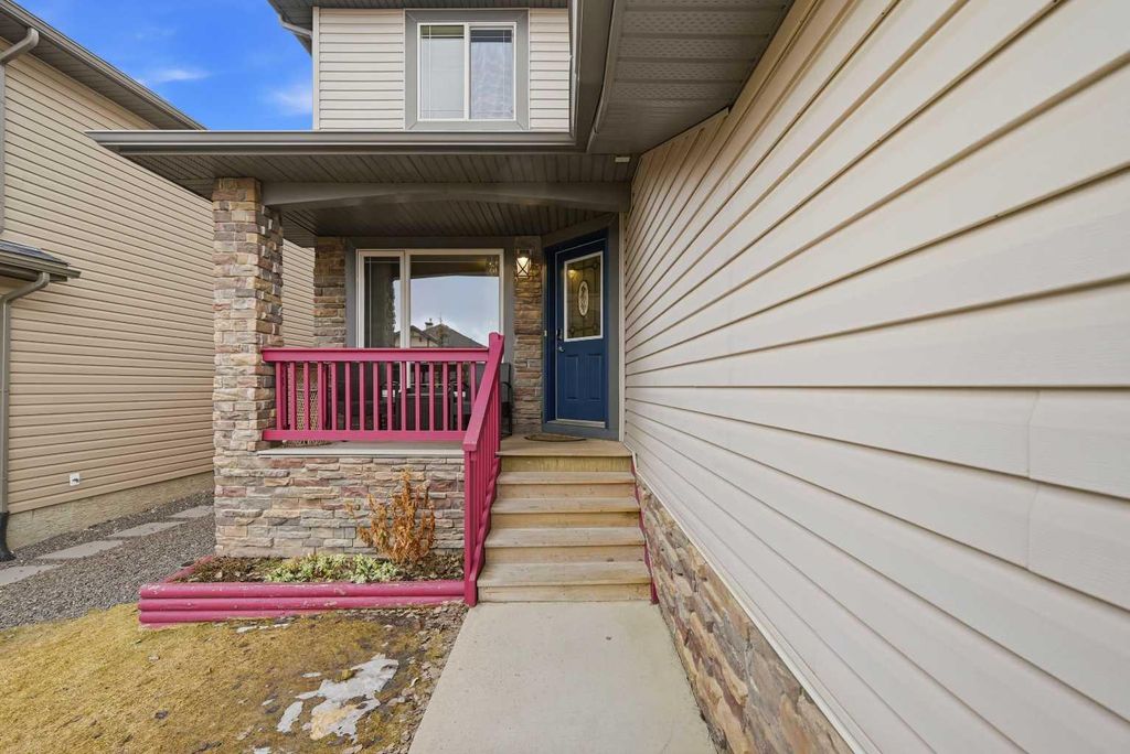 Photo of 127 Kincora Heights NW, Calgary, AB T3R 1N9 (MLS # A2302458)