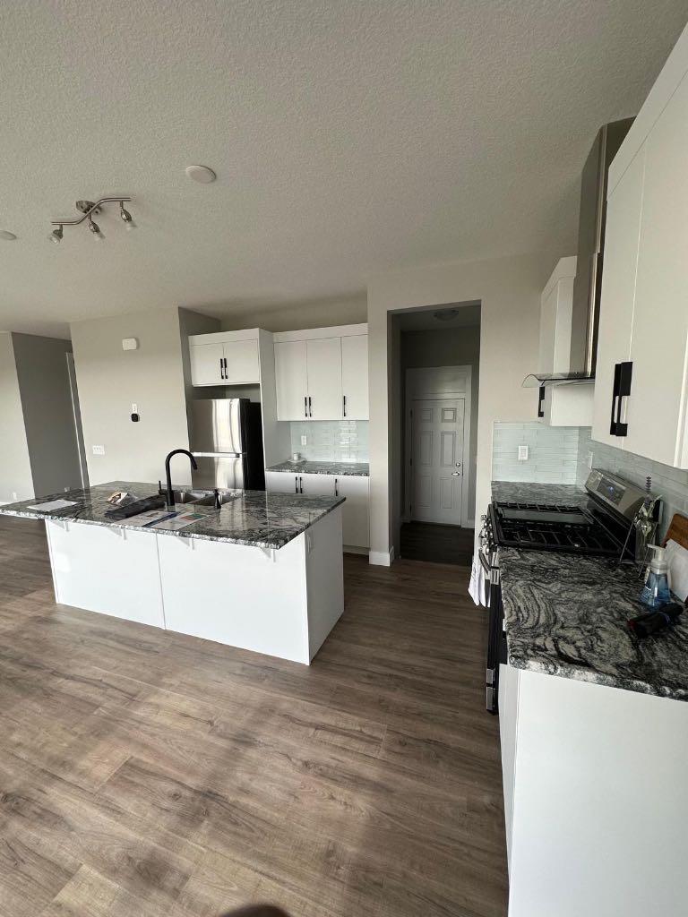 8607 Cityscape Drive NE