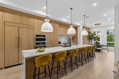Photo of 1807 Broadview Road NW, Calgary, AB T2N 3H6 (MLS # A2317502)